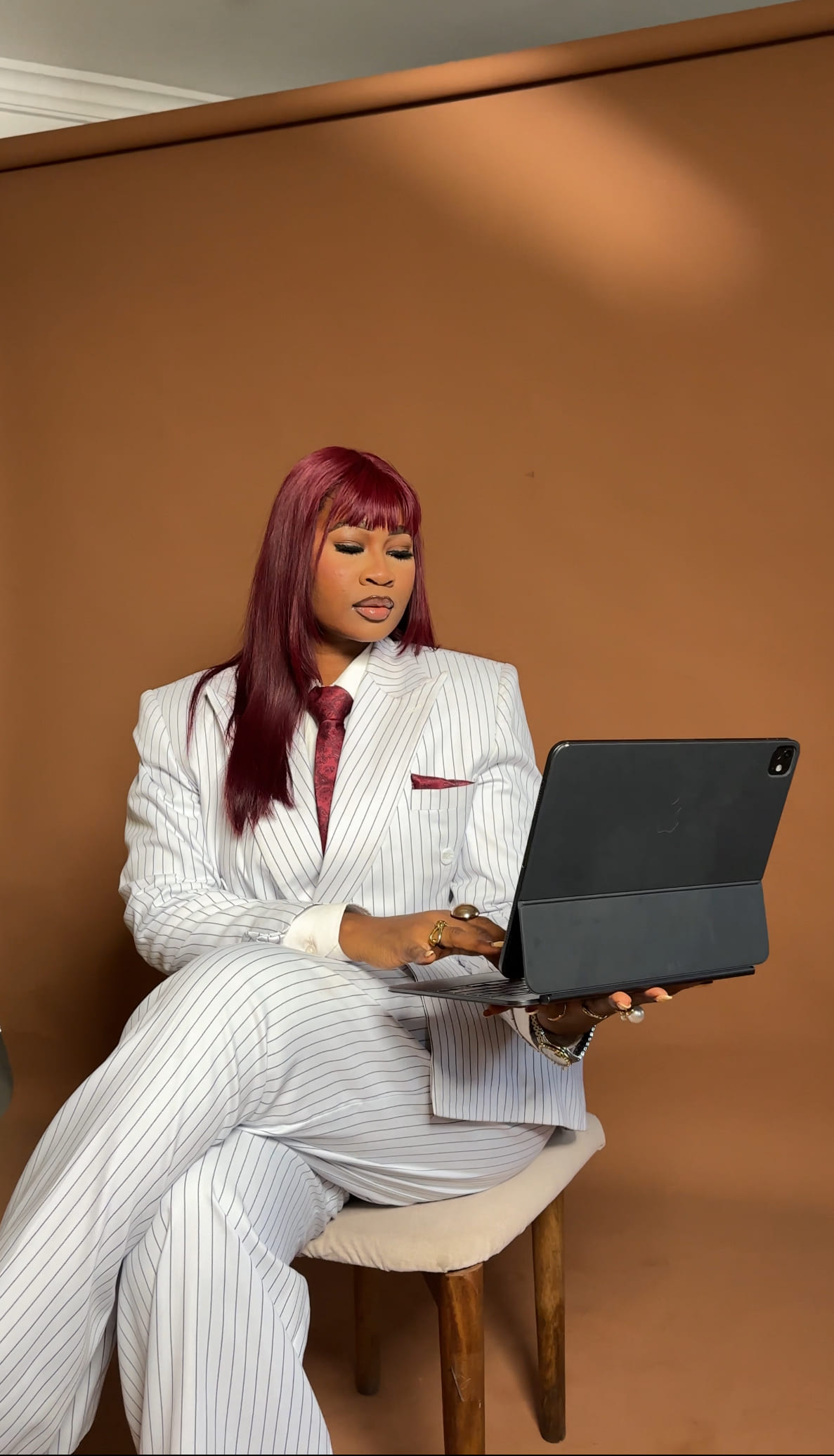 Dr Faith filming content behind the scenes